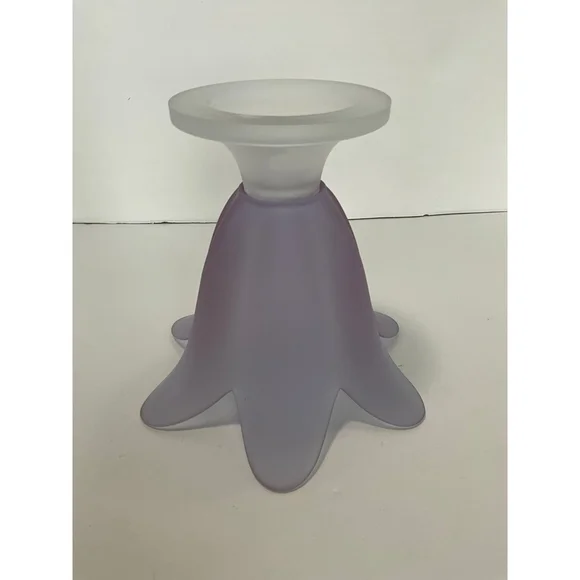 Party lite Frosted Lilac Tulip Glass Candle Holder - Picture 4 of 4